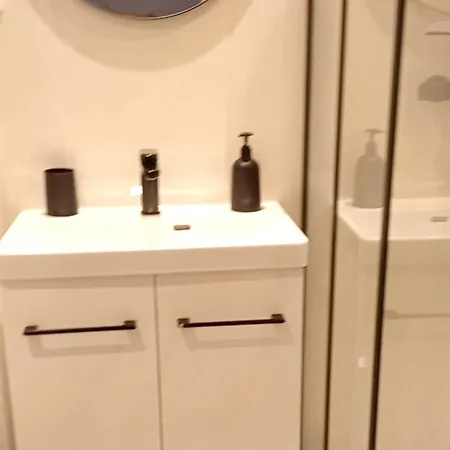 Appartamento Studio Confortable A Thierry 20 M² Avec Parking *